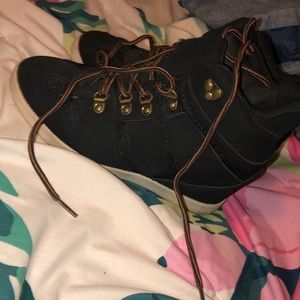 Suede-like Sneaker wedges